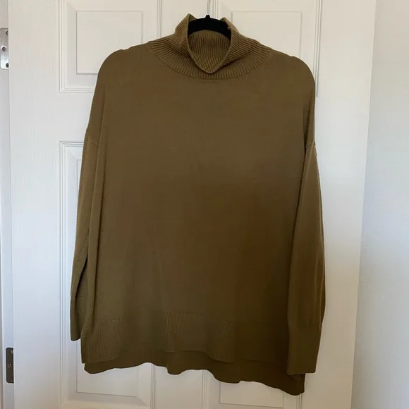 Turtle neck shirt - Picture 2 of 9